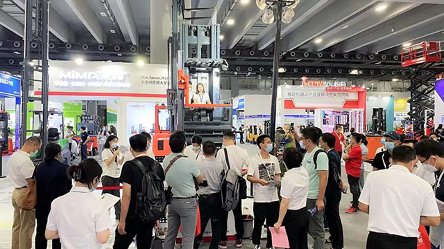 米瑪人上型電動叉車.jpg
