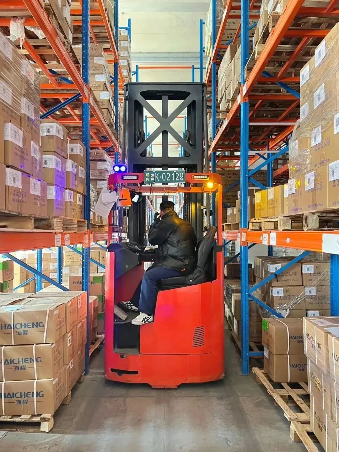 米瑪MiMA三向堆垛車-2.jpg